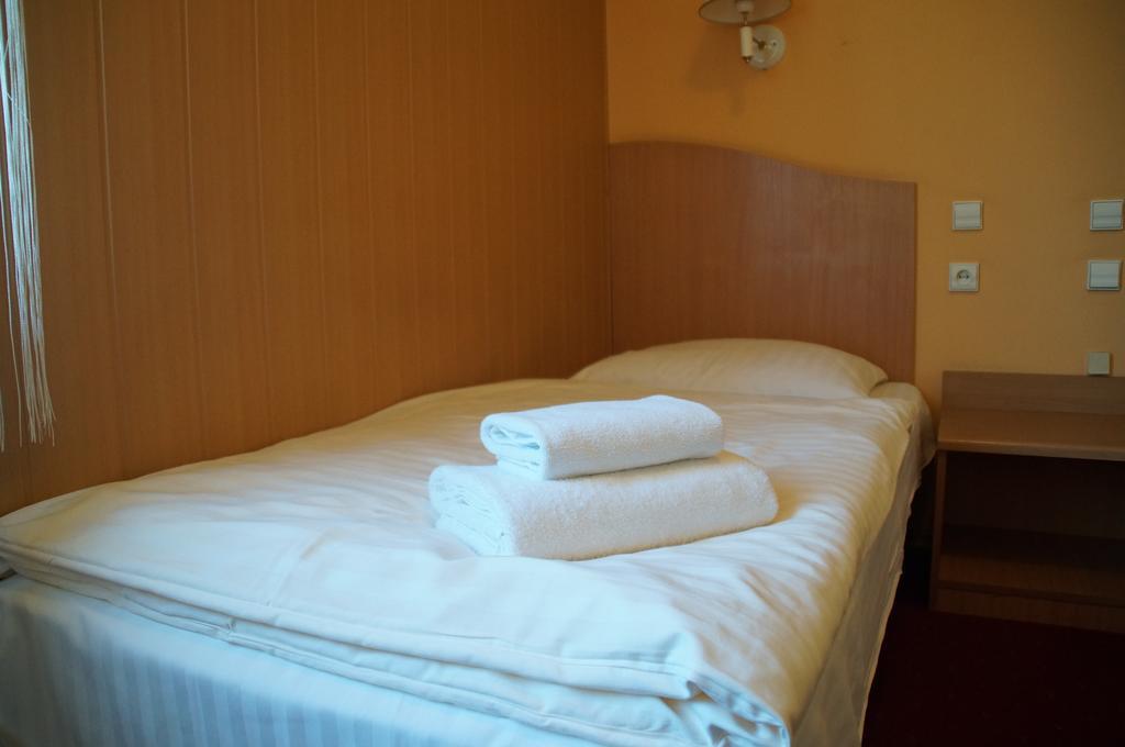 Hotel Atlantis Poznan Dış mekan fotoğraf